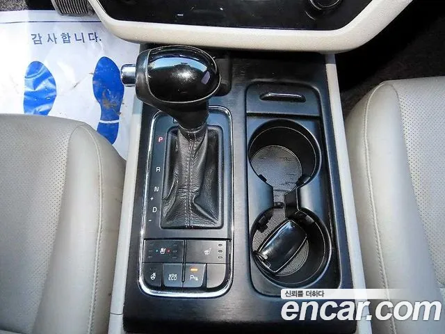 Kia Carnival — фото 11