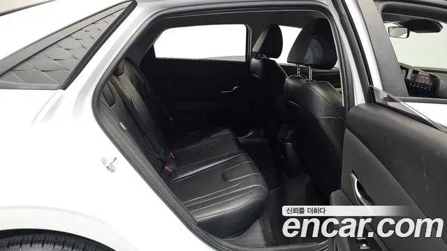 Hyundai Avante — фото 11