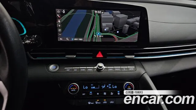 Hyundai Avante — фото 14