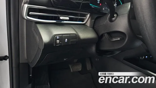 Hyundai Avante — фото 16