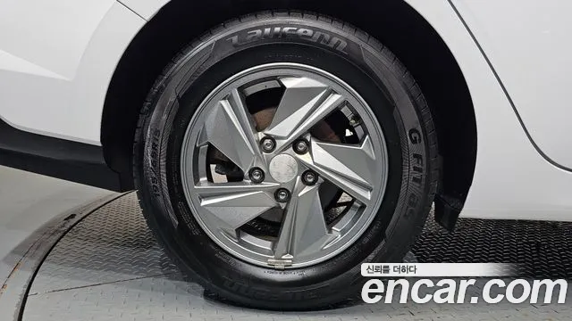 Hyundai Avante — фото 21
