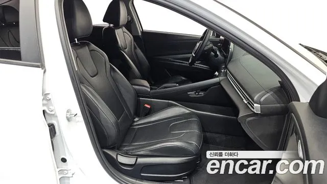 Hyundai Avante — фото 26