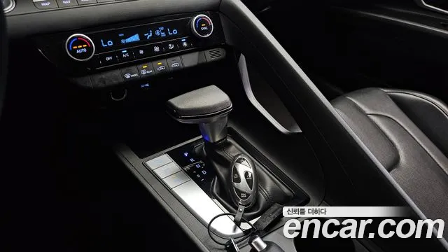Hyundai Avante — фото 9