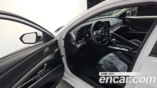 Hyundai Avante — фото 10