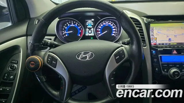 Hyundai i30 — фото 12