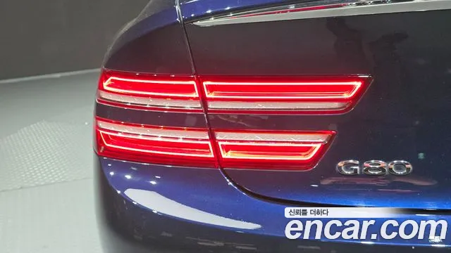 Genesis G80 — фото 23