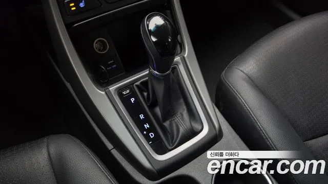 Hyundai Avante — фото 9