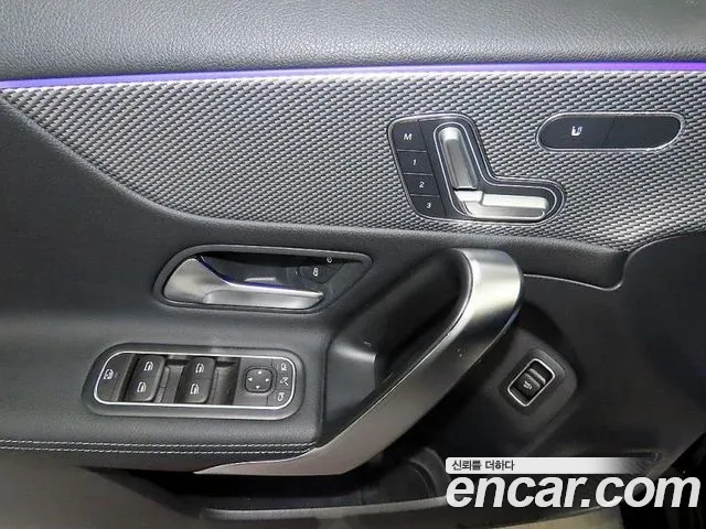 Mercedes-Benz A-Class — фото 14
