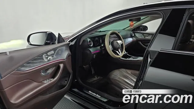 Mercedes-Benz CLS-Class — фото 10