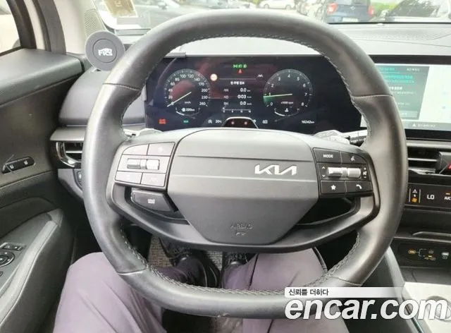 Kia Sportage — фото 12
