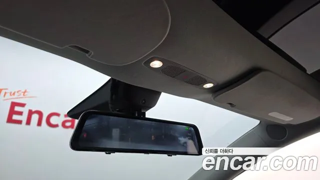 Tesla Model Y — фото 18