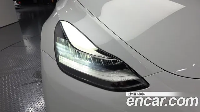 Tesla Model Y — фото 22