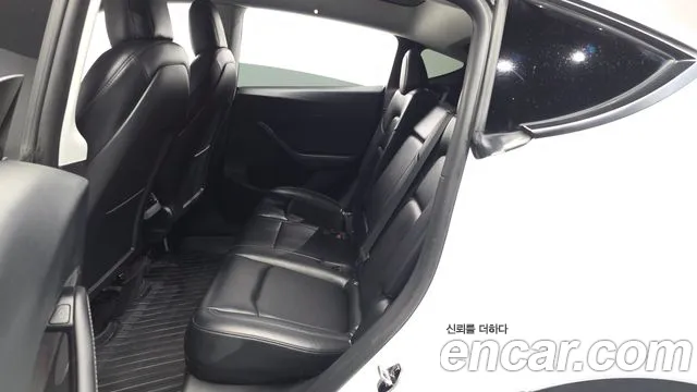 Tesla Model Y — фото 26