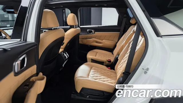 Kia Sorento — фото 11