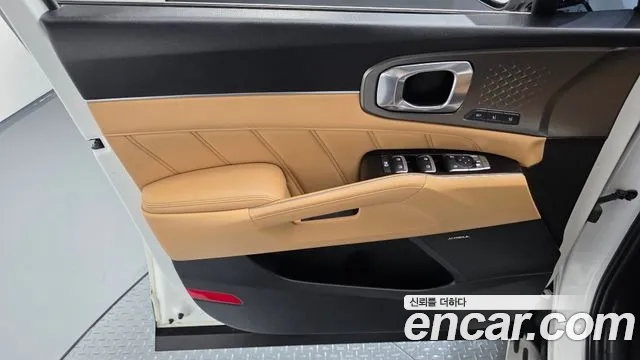 Kia Sorento — фото 24