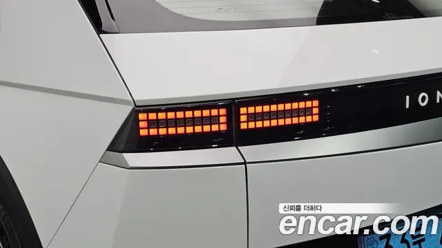 Hyundai Ioniq 5 — фото 23