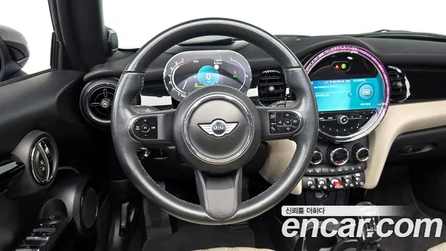Mini Cooper Convertible — фото 12