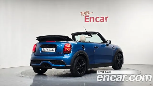 Mini Cooper Convertible — фото 2