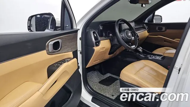 Kia Sorento — фото 10
