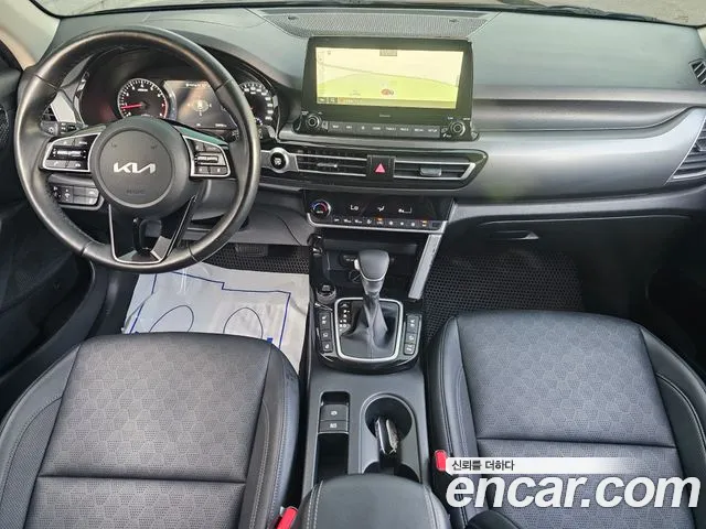 Kia Seltos — фото 4