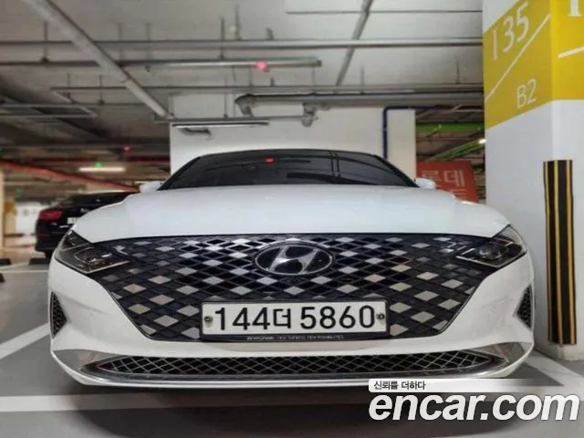 Hyundai Grandeur — фото 1