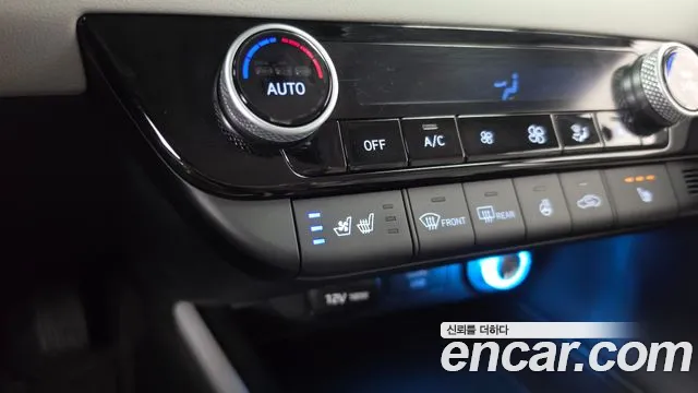 Hyundai Avante — фото 19