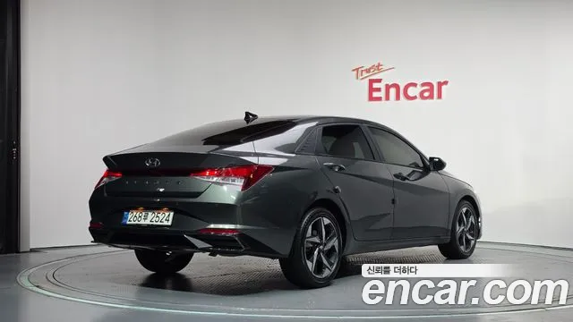 Hyundai Avante — фото 2
