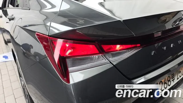 Hyundai Avante — фото 23