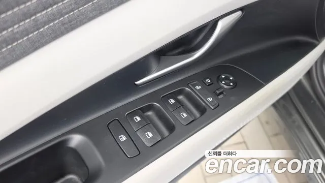 Hyundai Avante — фото 27