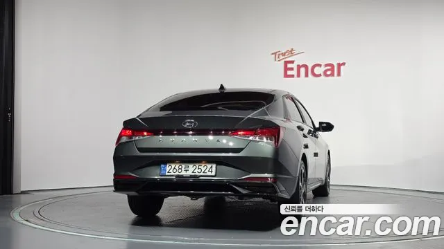Hyundai Avante — фото 4