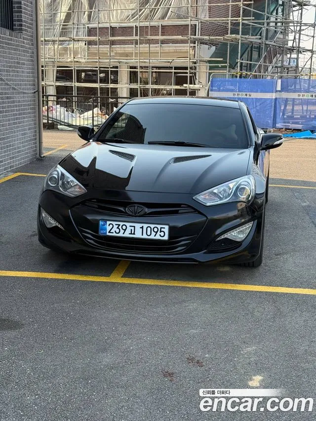 Hyundai Genesis — фото 1