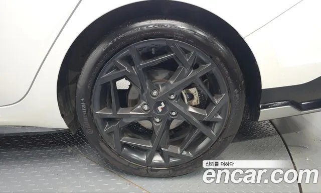Hyundai Avante — фото 36