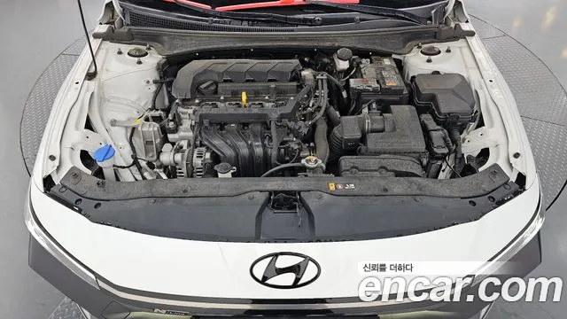 Hyundai Avante — фото 5