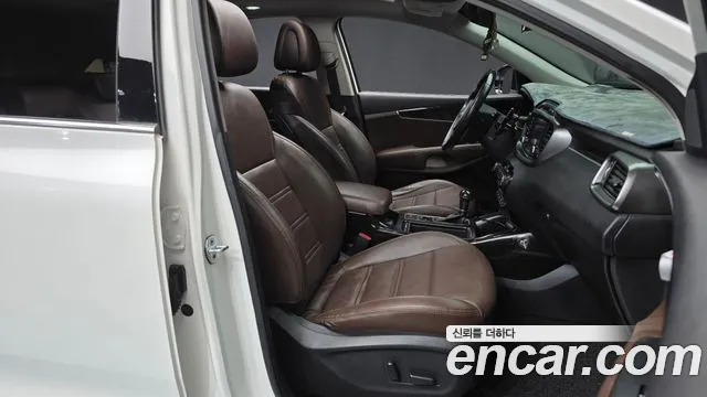 Kia Sorento — фото 11