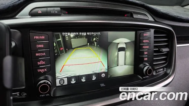 Kia Sorento — фото 15