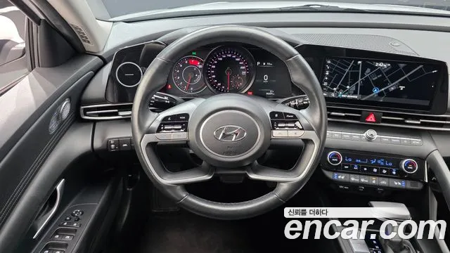 Hyundai Avante — фото 13