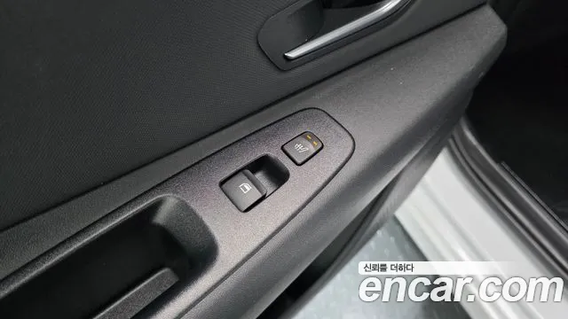 Hyundai Avante — фото 19