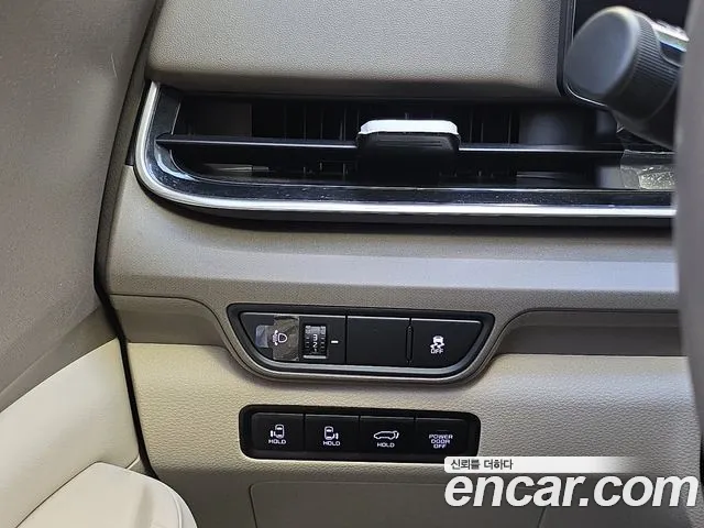 Kia Carnival — фото 16