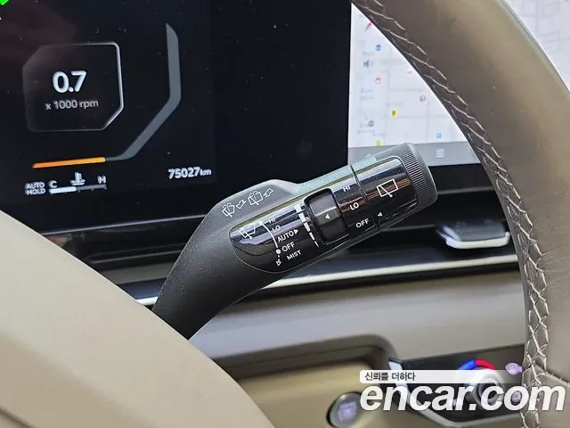 Kia Carnival — фото 18