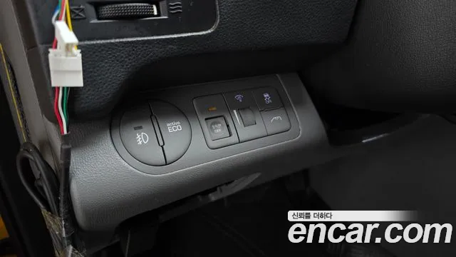Hyundai Starex — фото 16