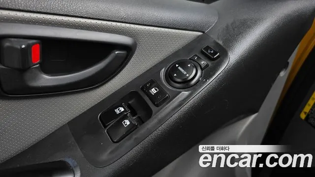 Hyundai Starex — фото 17
