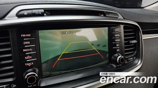 Kia Sorento — фото 15