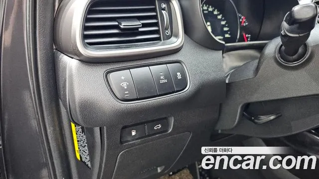 Kia Sorento — фото 16