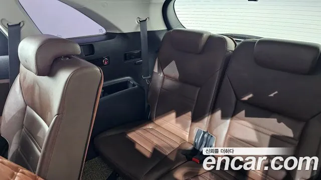 Kia Sorento — фото 28