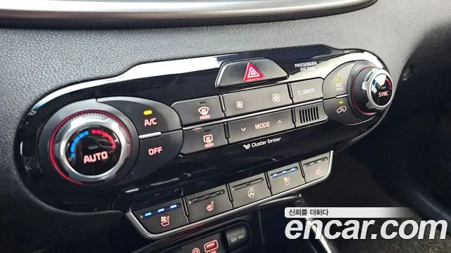 Kia Sorento — фото 31