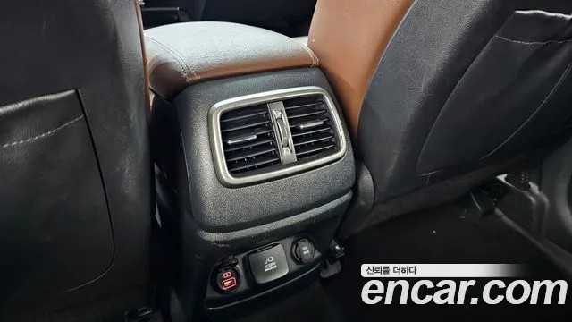 Kia Sorento — фото 32