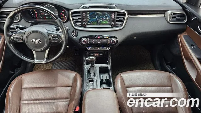 Kia Sorento — фото 7