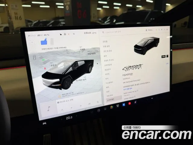 Tesla Cybertruck — фото 15