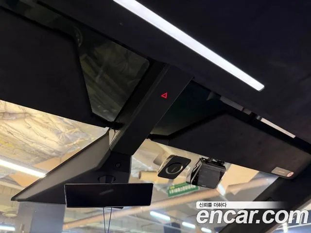 Tesla Cybertruck — фото 18