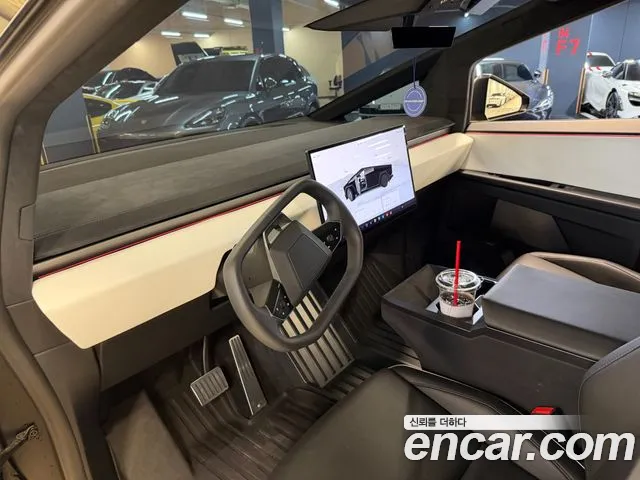 Tesla Cybertruck — фото 10